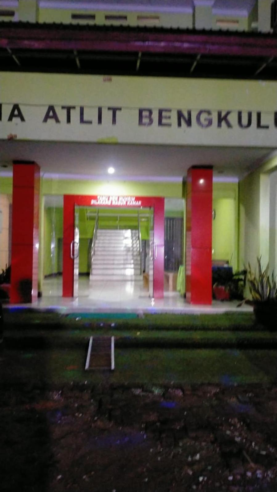 Hotel Grand Atlet Bengkulu Exterior photo